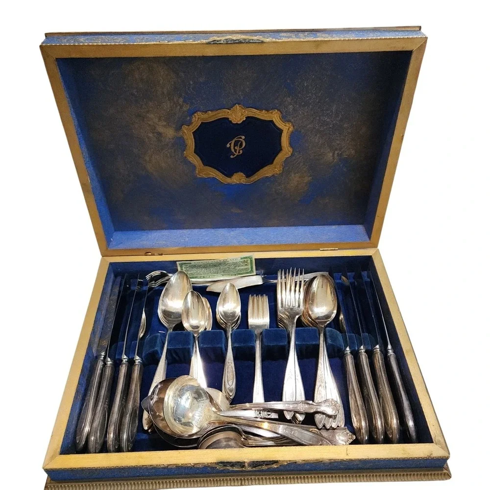 Vtg Oneida Community Plate Adam Silverplate 61 pc Silverware Set W/ Case 1950s